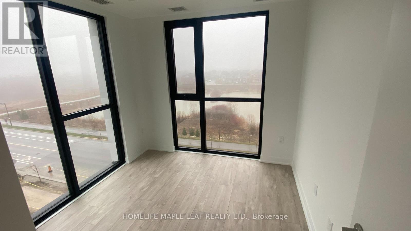 512 - 720 Whitlock Avenue E, Milton, Ontario  L9E 2B5 - Photo 11 - W12955360