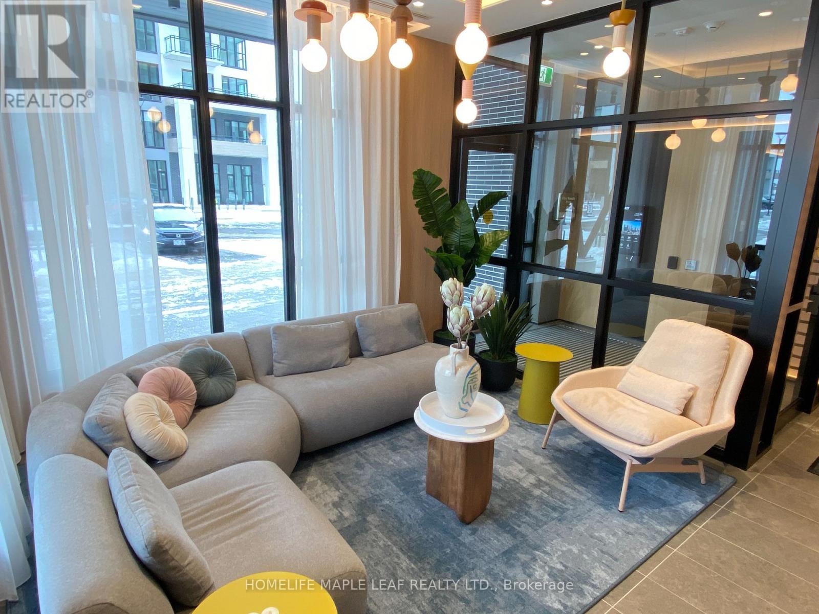 512 - 720 Whitlock Avenue E, Milton, Ontario  L9E 2B5 - Photo 14 - W12955360