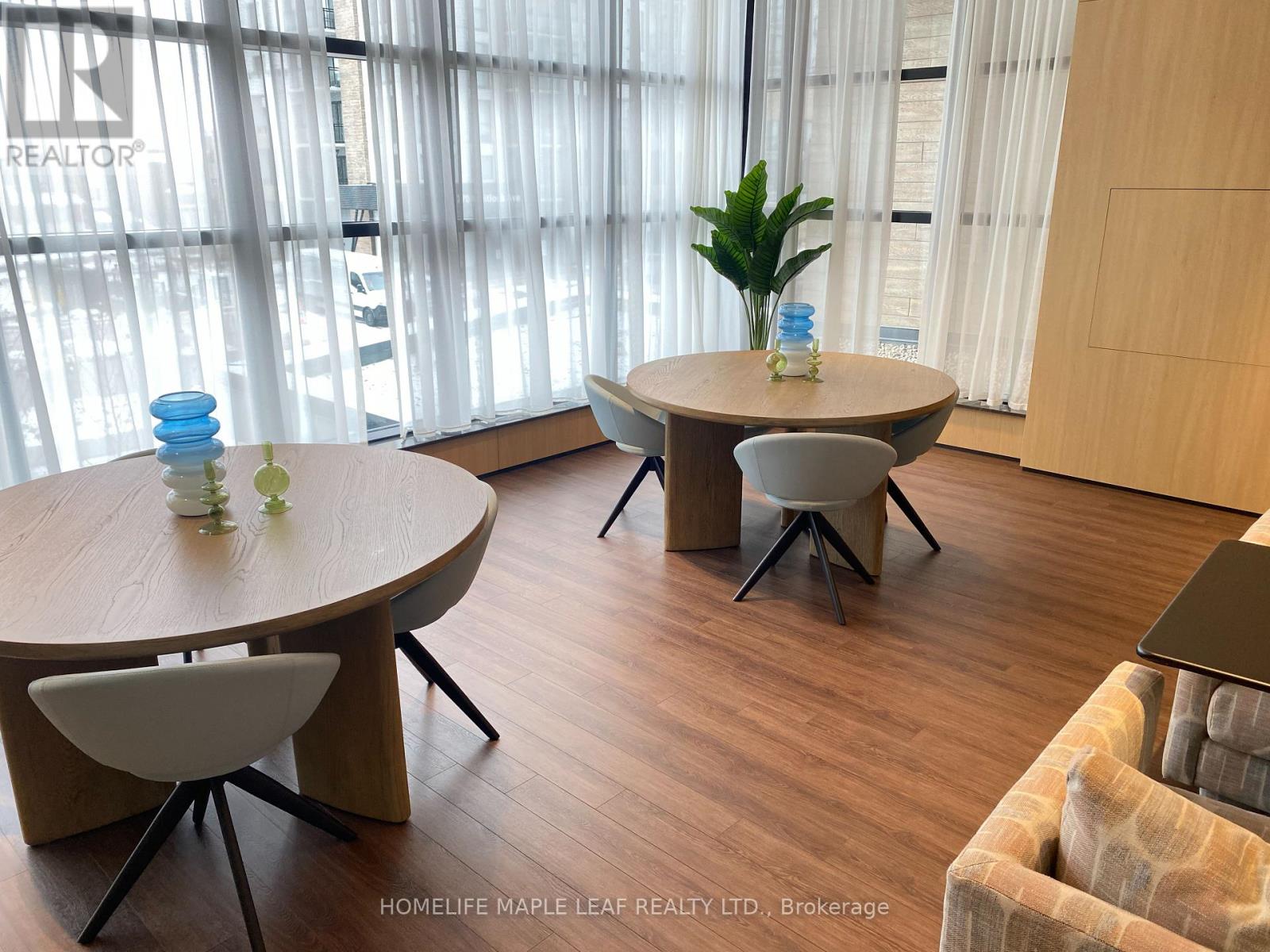 512 - 720 Whitlock Avenue E, Milton, Ontario  L9E 2B5 - Photo 26 - W12955360