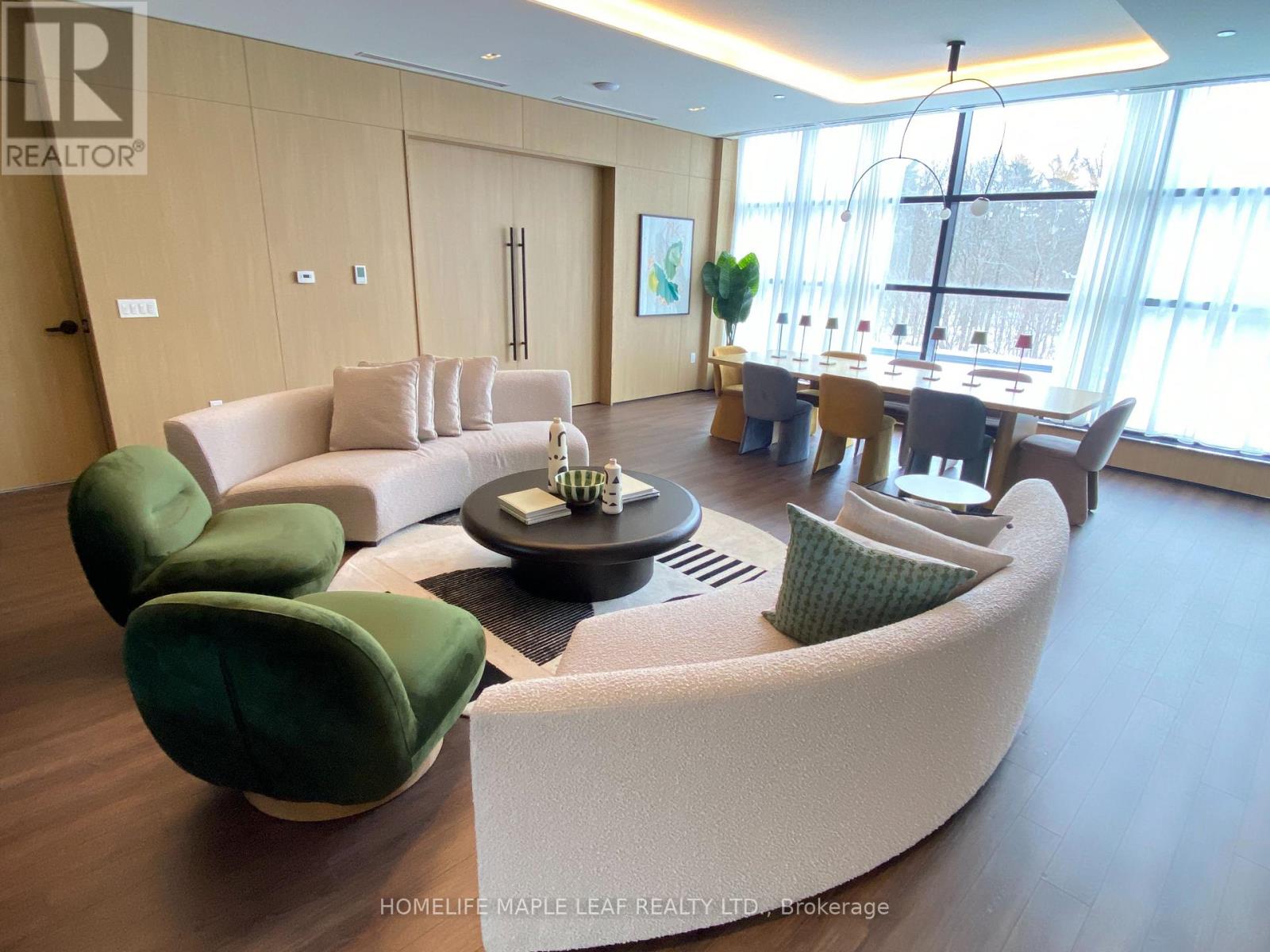 512 - 720 Whitlock Avenue E, Milton, Ontario  L9E 2B5 - Photo 27 - W12955360