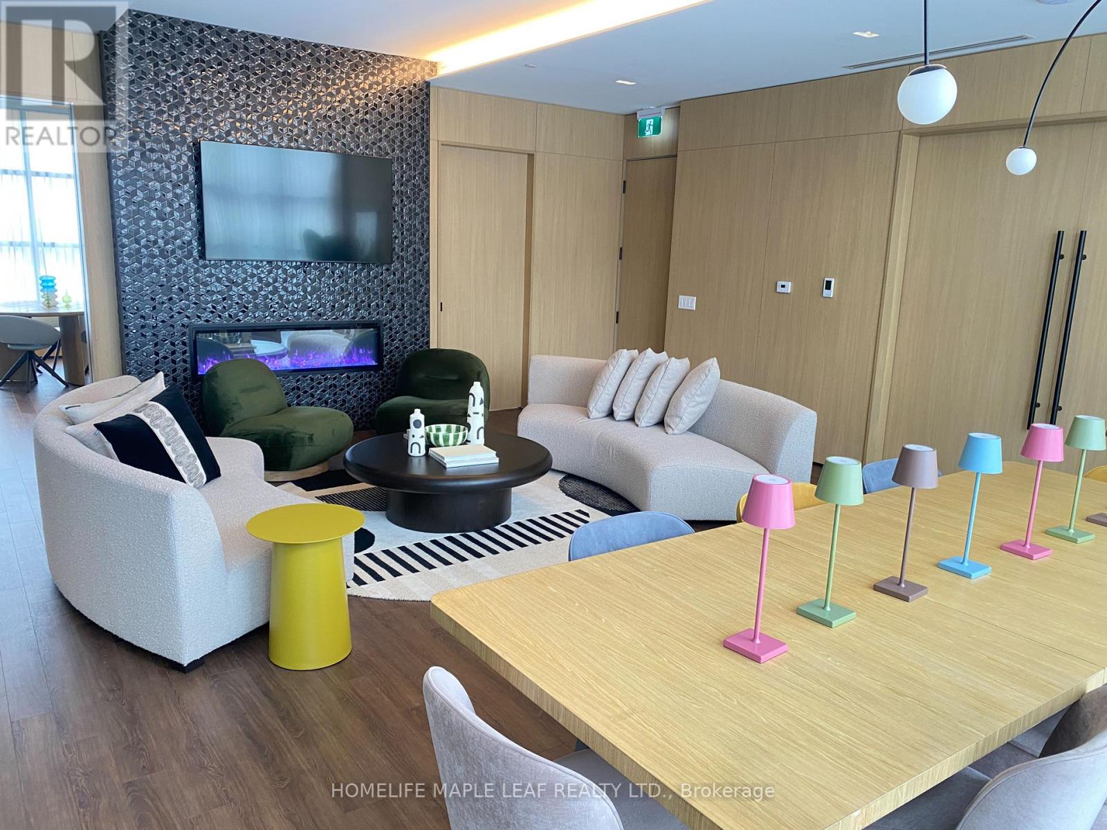 512 - 720 Whitlock Avenue E, Milton, Ontario  L9E 2B5 - Photo 28 - W12955360