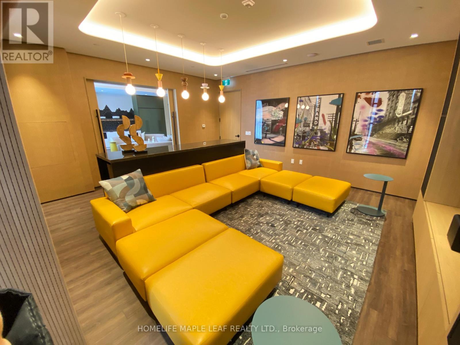 512 - 720 Whitlock Avenue E, Milton, Ontario  L9E 2B5 - Photo 32 - W12955360