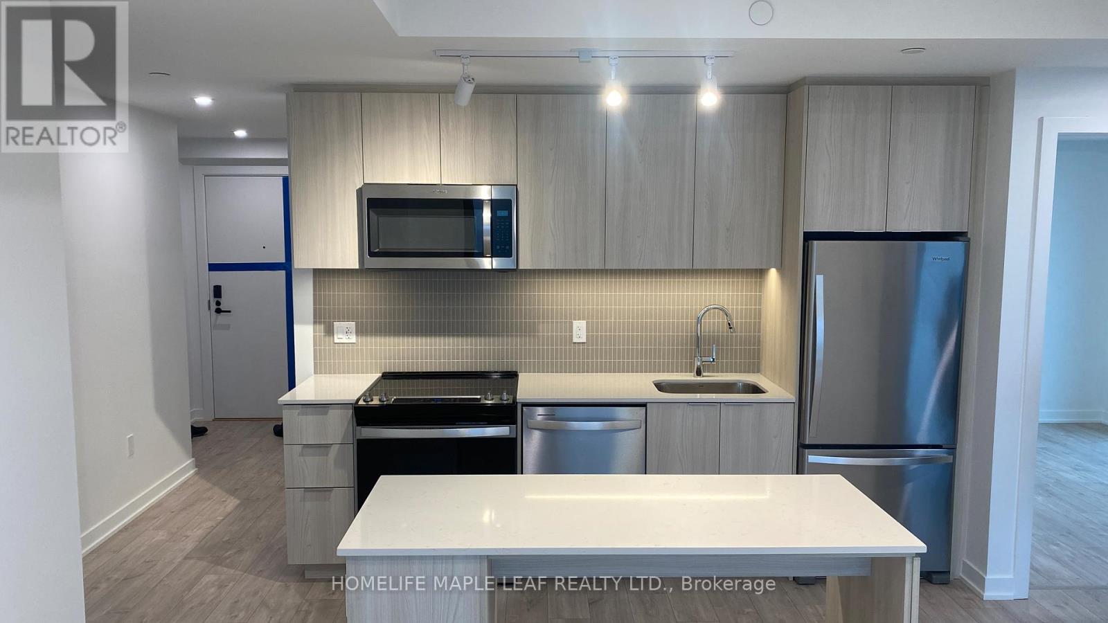 512 - 720 Whitlock Avenue E, Milton, Ontario  L9E 2B5 - Photo 5 - W12955360