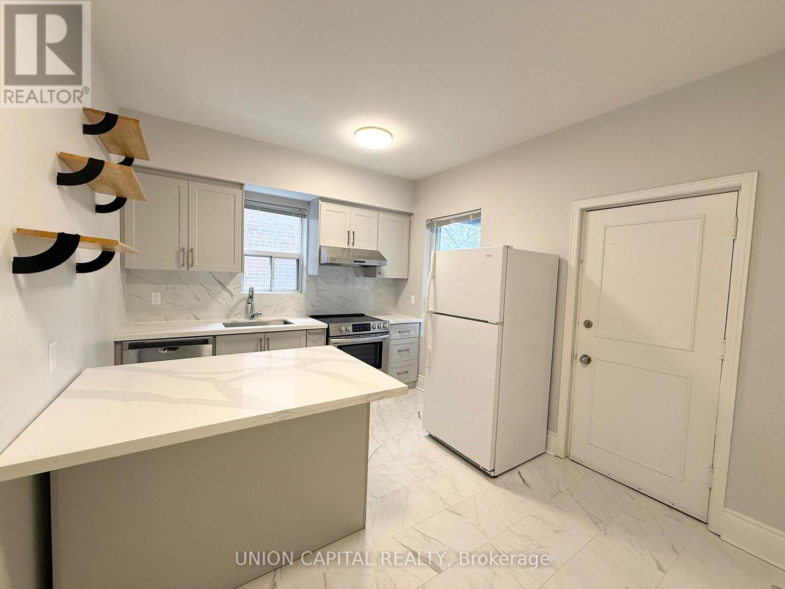 Main - 382 Margueretta Street, Toronto, Ontario  M6H 3S5 - Photo 3 - W12955364