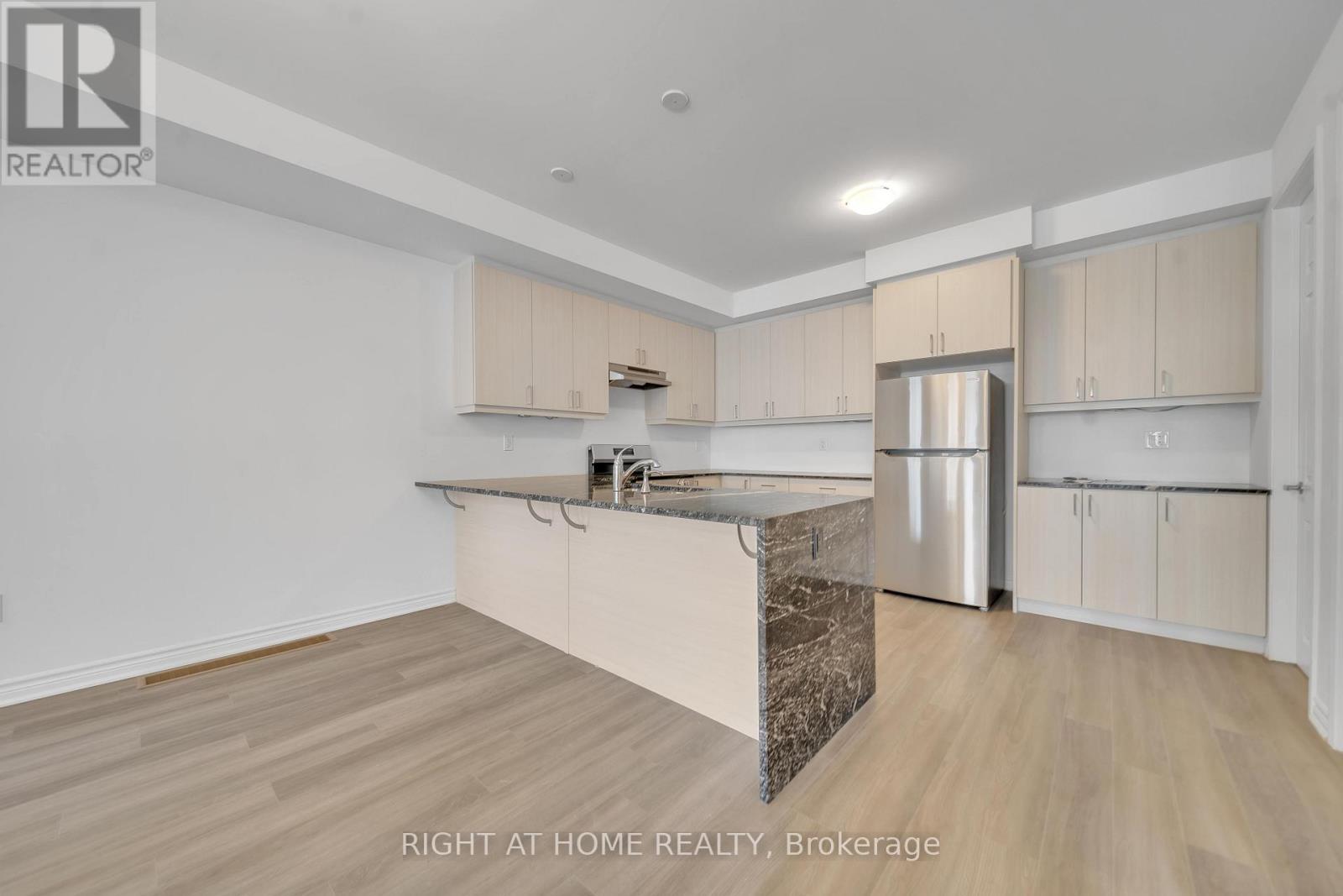 56 - 1317 Leriche Way, Milton, Ontario  L9E 0H5 - Photo 13 - W12955370