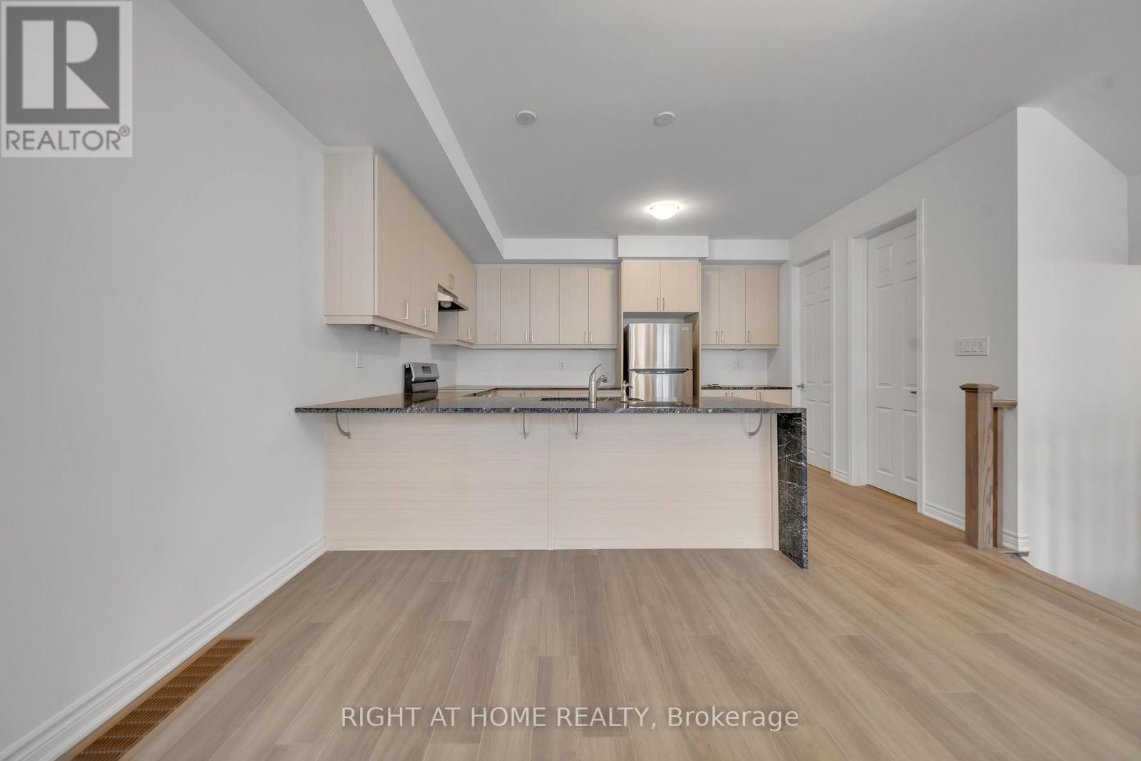 56 - 1317 Leriche Way, Milton, Ontario  L9E 0H5 - Photo 14 - W12955370