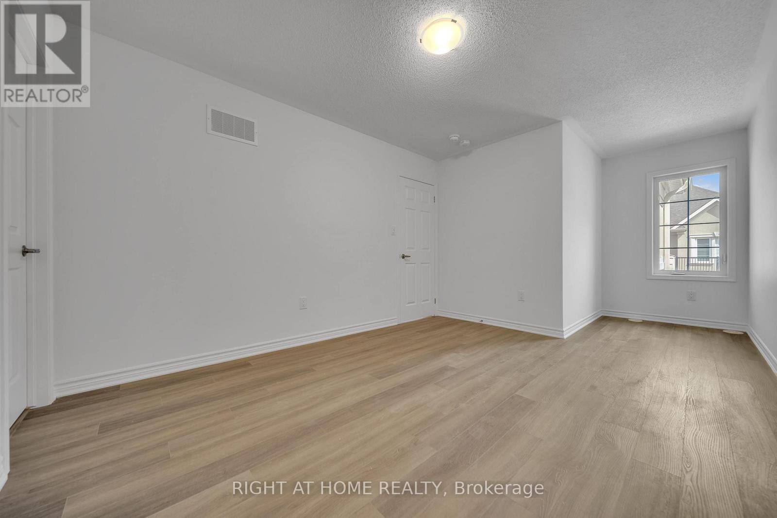 56 - 1317 Leriche Way, Milton, Ontario  L9E 0H5 - Photo 36 - W12955370