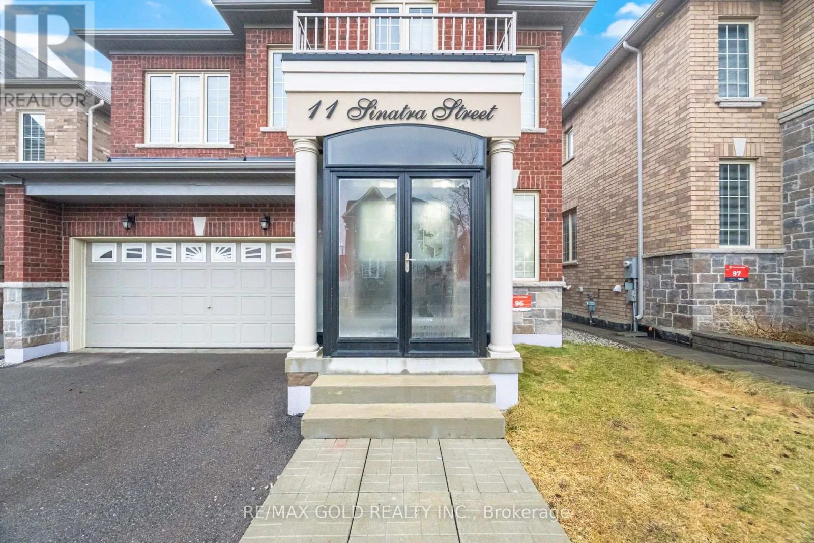 11 Sinatra Street, Brampton, Ontario  L6R 4B3 - Photo 2 - W12955394