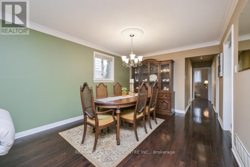 46 Grassington Crescent, Brampton, Ontario  L6S 1Z6 - Photo 9 - W12955442