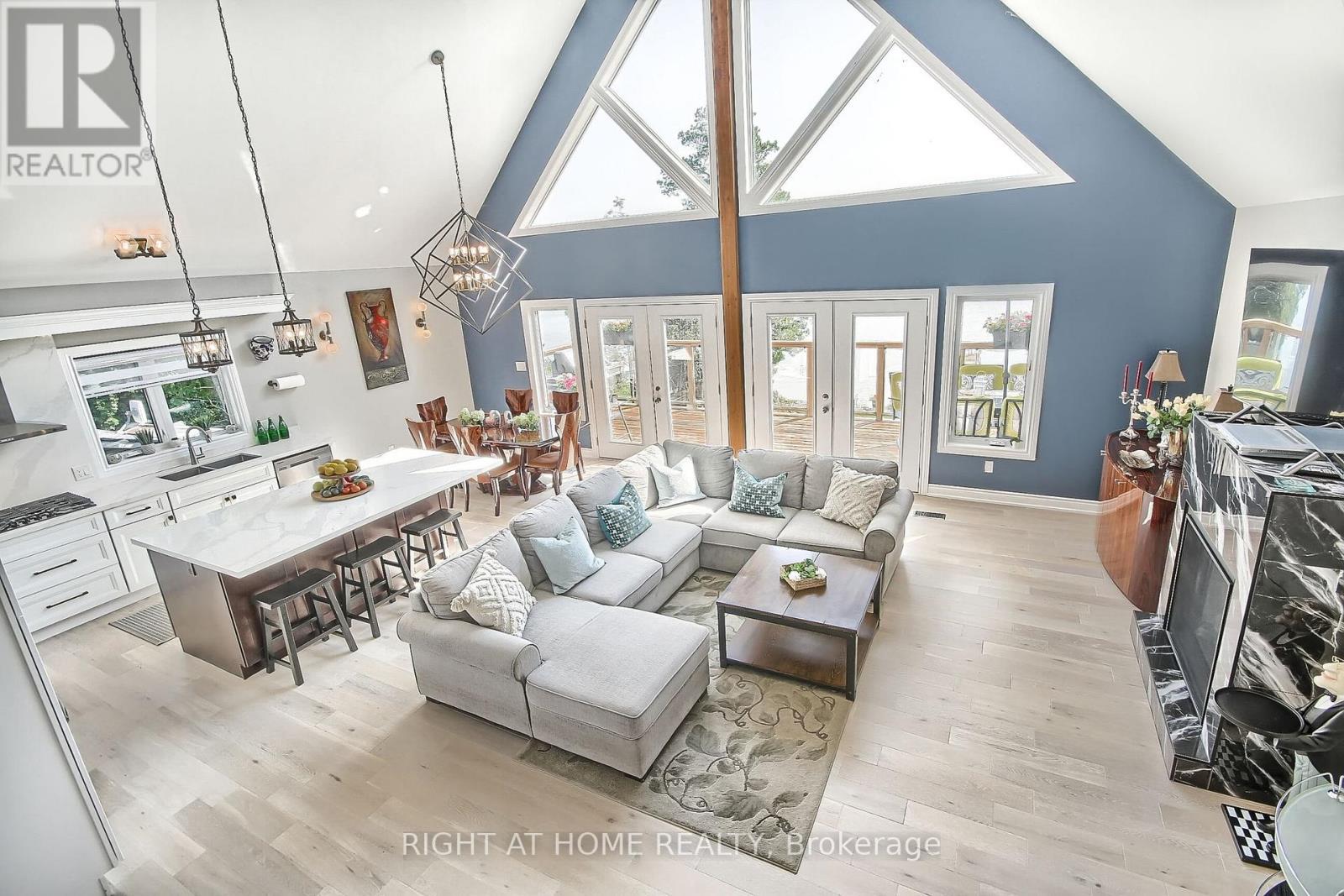 26 Beach Road, Kawartha Lakes, Ontario  K0M 2C0 - Photo 30 - X12955382