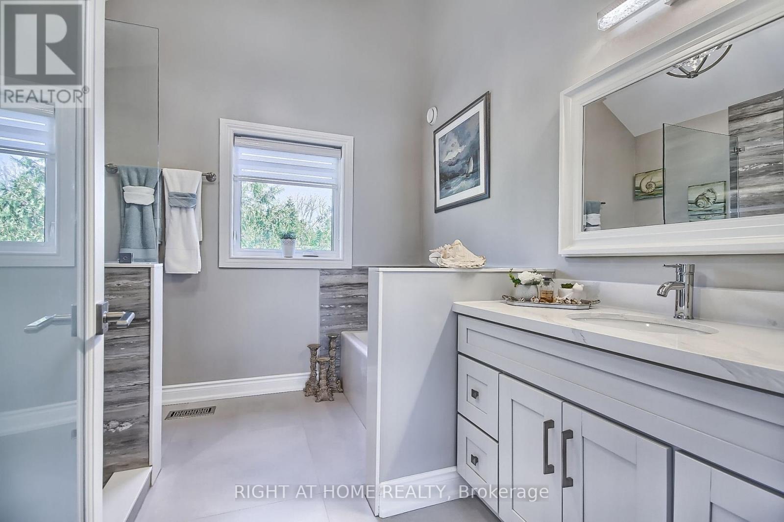 26 Beach Road, Kawartha Lakes, Ontario  K0M 2C0 - Photo 42 - X12955382