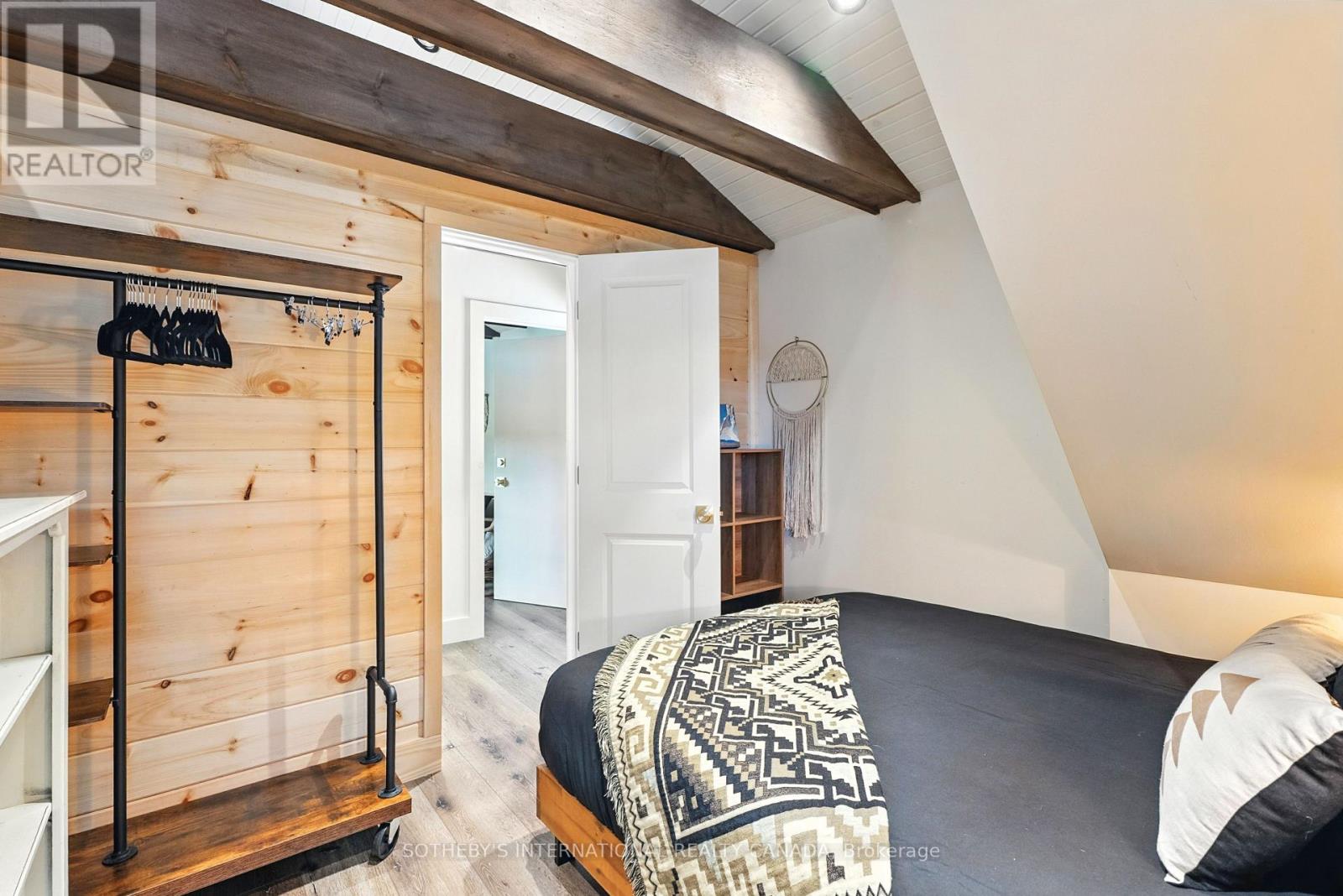 1023 Mccabe Road, Lake Of Bays, Ontario  P0B 1A0 - Photo 22 - X12954054