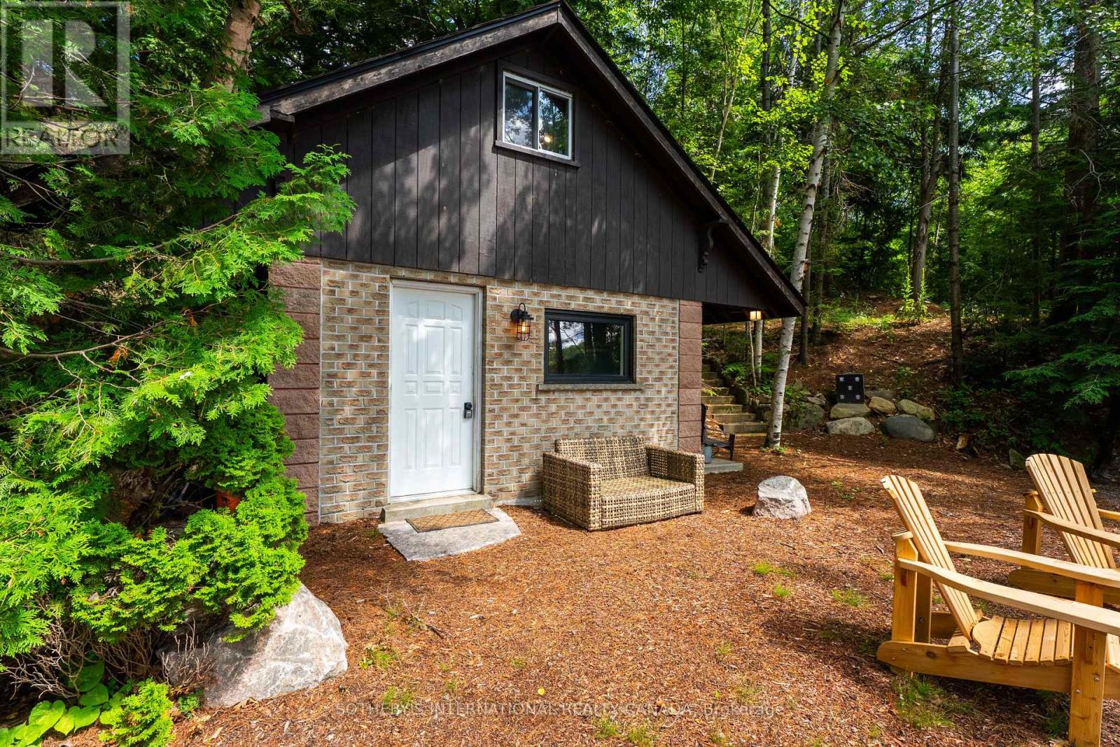 1023 Mccabe Road, Lake Of Bays, Ontario  P0B 1A0 - Photo 43 - X12954054