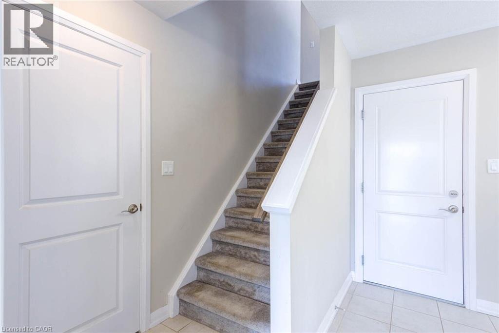 13 Sportsman Hill Street, Kitchener, Ontario  N2P 0J2 - Photo 3 - 40816699