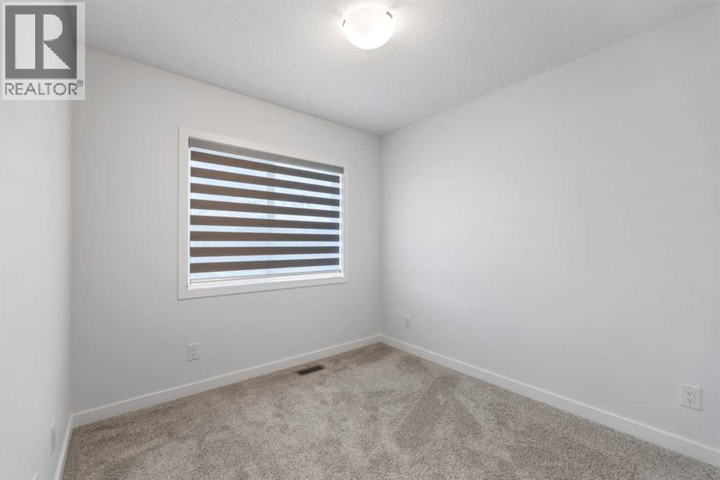 137, 137 Red Embers Link NE, Calgary, Alberta  T3N 2G4 - Photo 19 - A2273793