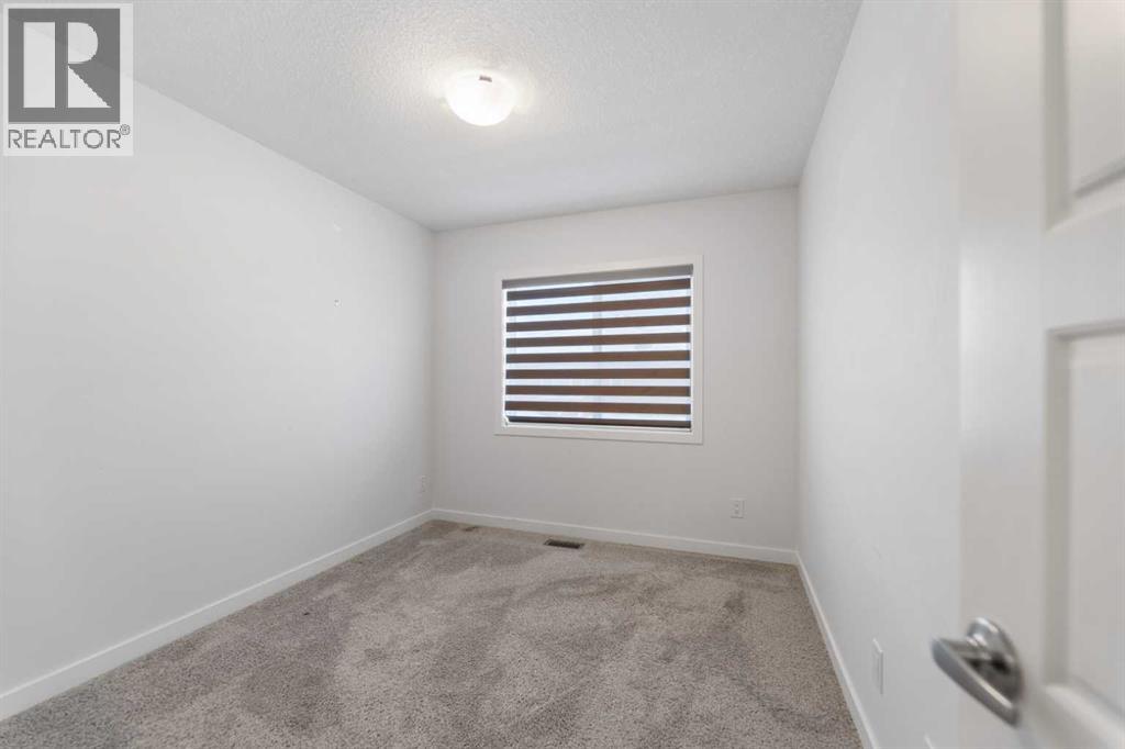 137, 137 Red Embers Link NE, Calgary, Alberta  T3N 2G4 - Photo 17 - A2273793