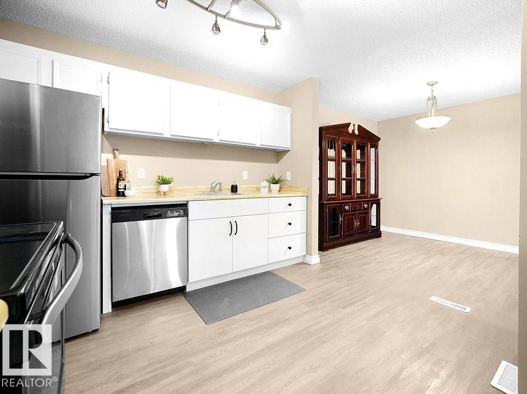 9345 172 St Nw, Edmonton, Alberta T5T 3C3 - Photo 15 - E4478981