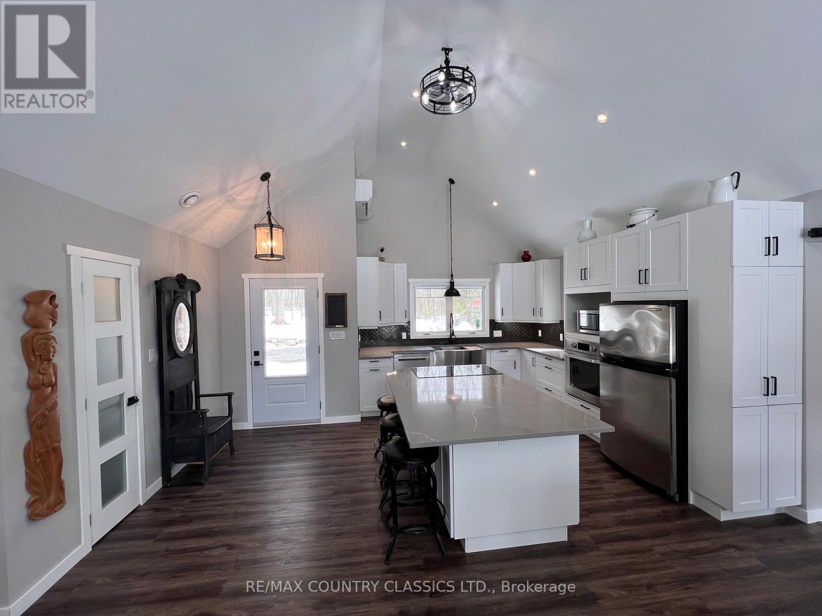 170 Bunny Trail, Mcdougall, Ontario  P2A 2W7 - Photo 12 - X12946686