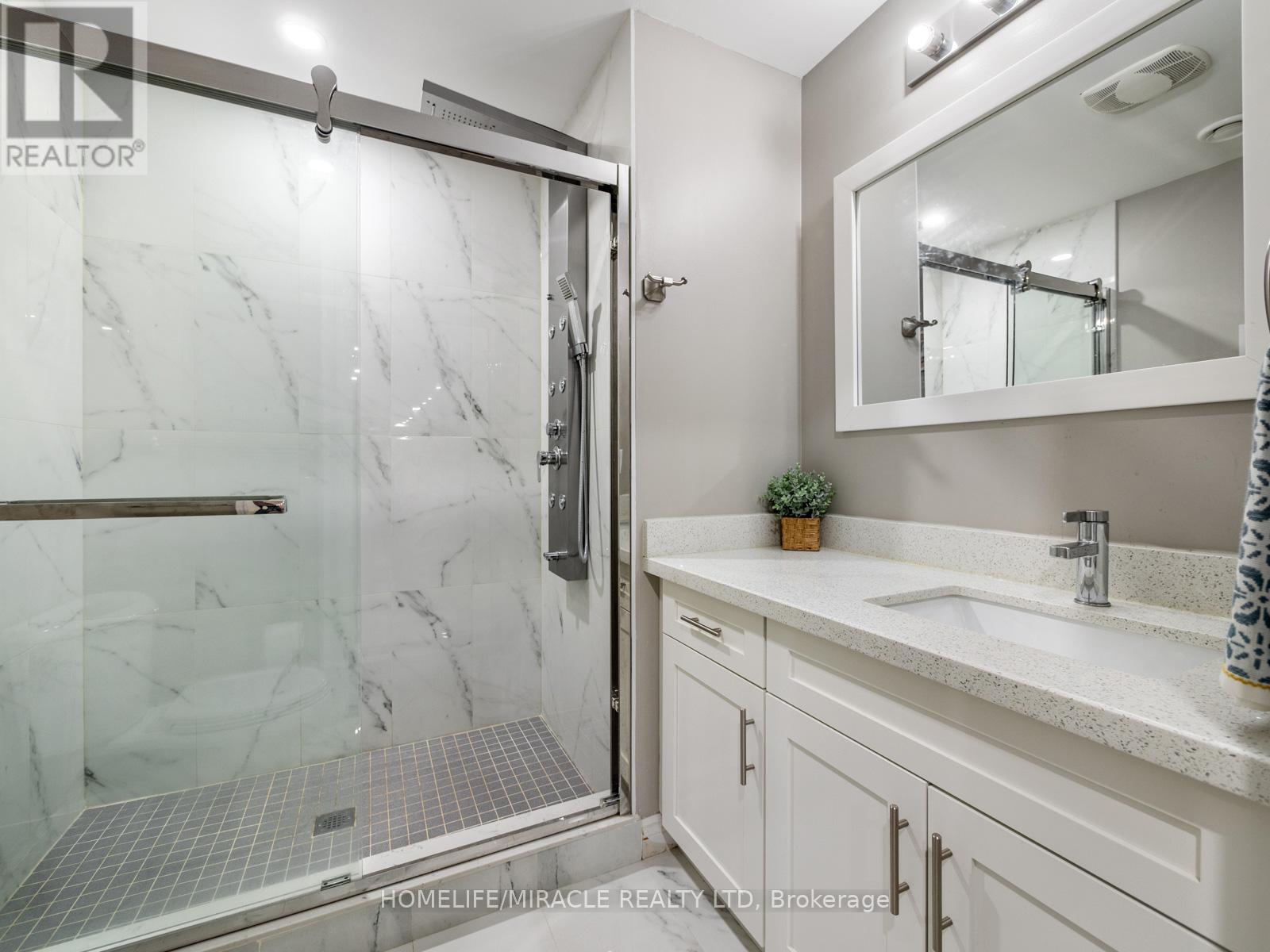 10 Erintown Crescent, Brampton, Ontario  L6P 4H2 - Photo 38 - W12952818