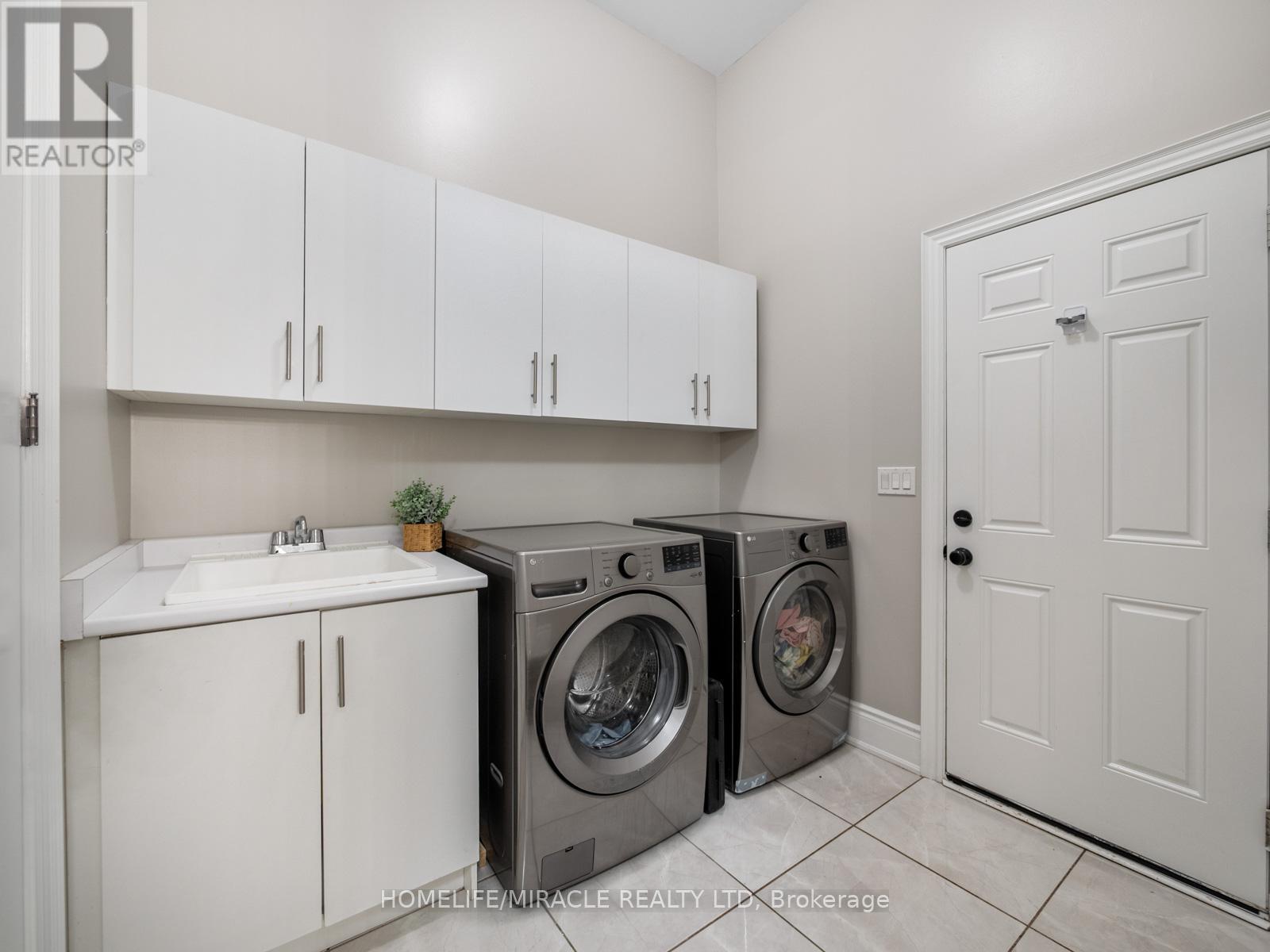 10 Erintown Crescent, Brampton, Ontario  L6P 4H2 - Photo 32 - W12952818