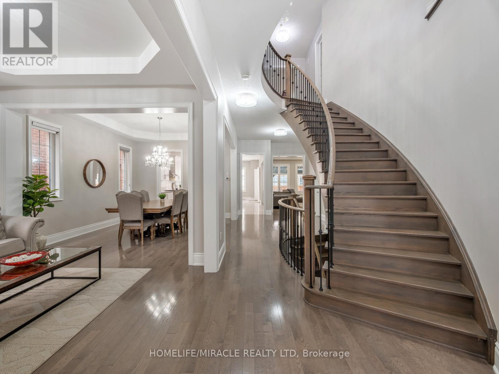 10 Erintown Crescent, Brampton, Ontario  L6P 4H2 - Photo 10 - W12952818