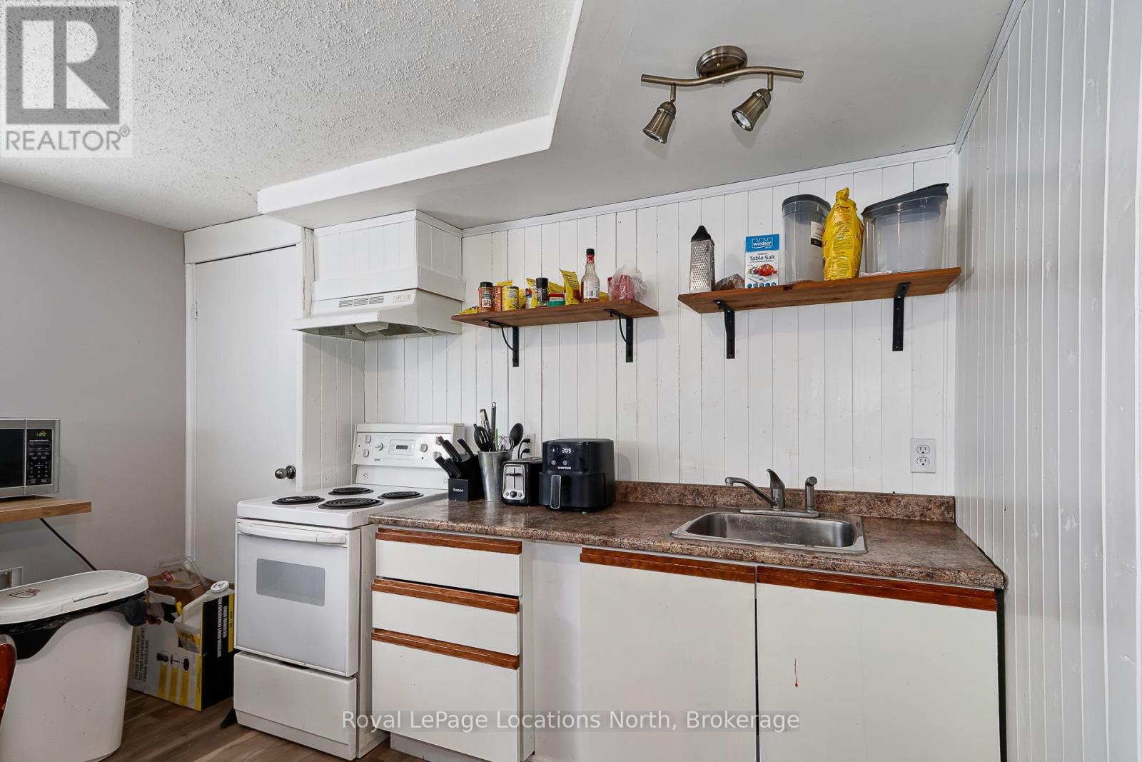 46 Fourth Street W, Midland, Ontario  L4R 3S8 - Photo 17 - S12955506