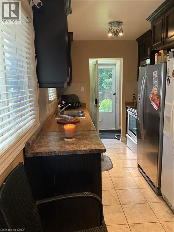 486b Kingscourt Drive, Waterloo, Ontario  N2K 2Y7 - Photo 5 - 40794079