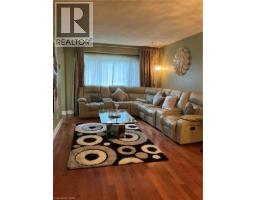 486B KINGSCOURT Drive, Waterloo, Ontario