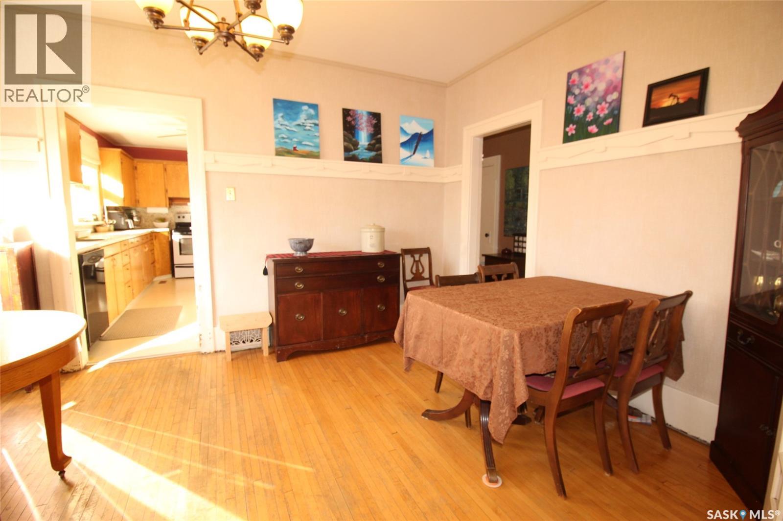 663 2nd Street E, Shaunavon, Saskatchewan  S0N 2M0 - Photo 15 - SK032035