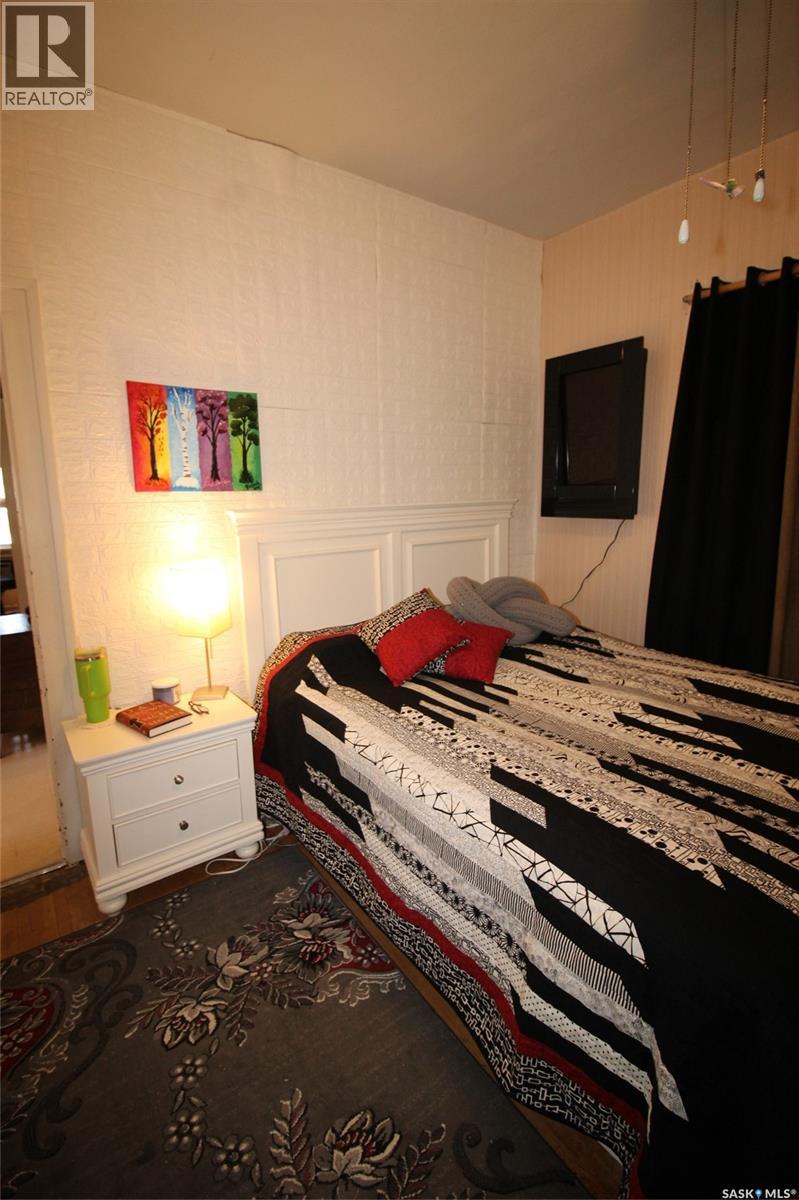 663 2nd Street E, Shaunavon, Saskatchewan  S0N 2M0 - Photo 22 - SK032035