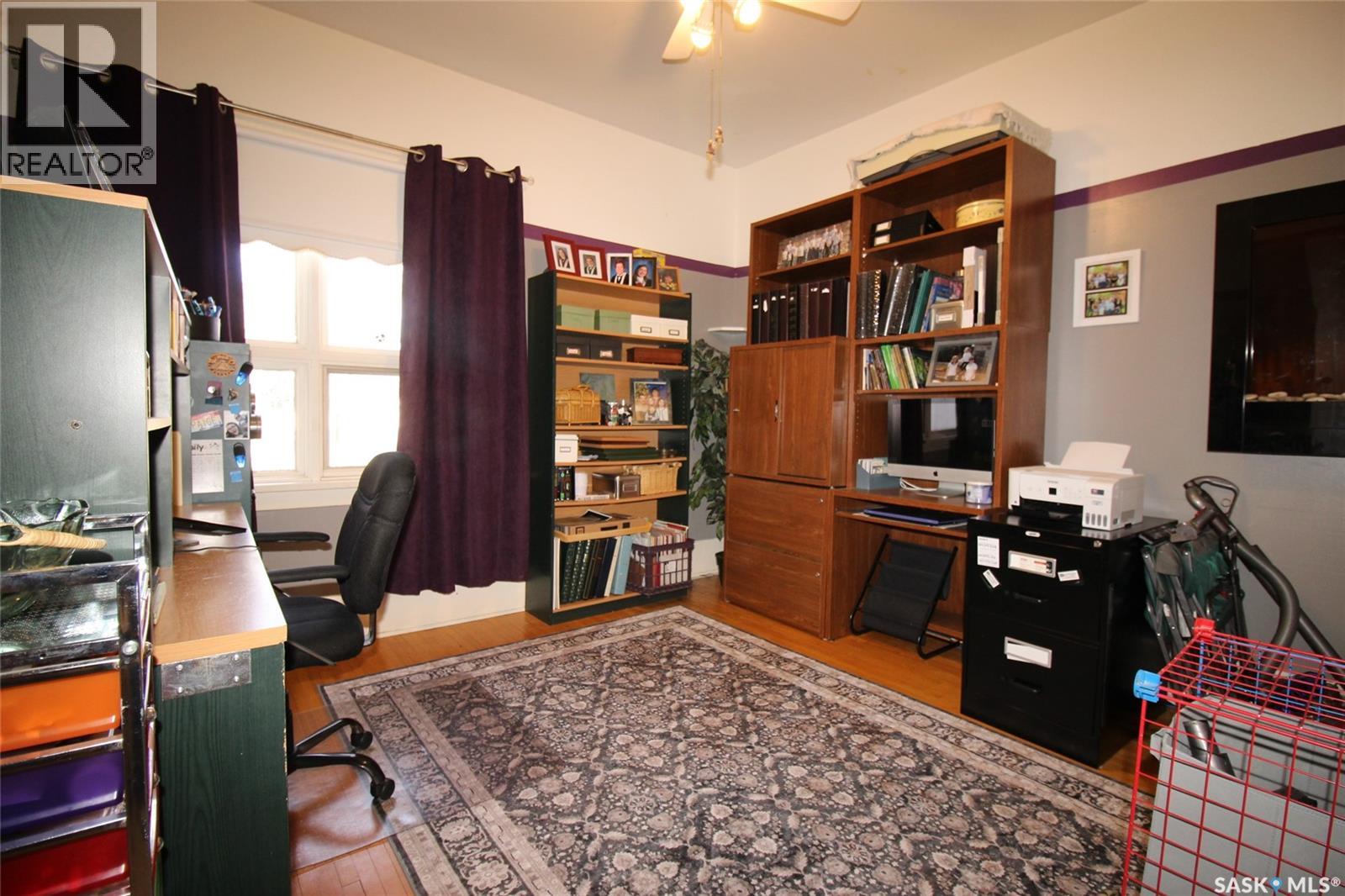 663 2nd Street E, Shaunavon, Saskatchewan  S0N 2M0 - Photo 24 - SK032035