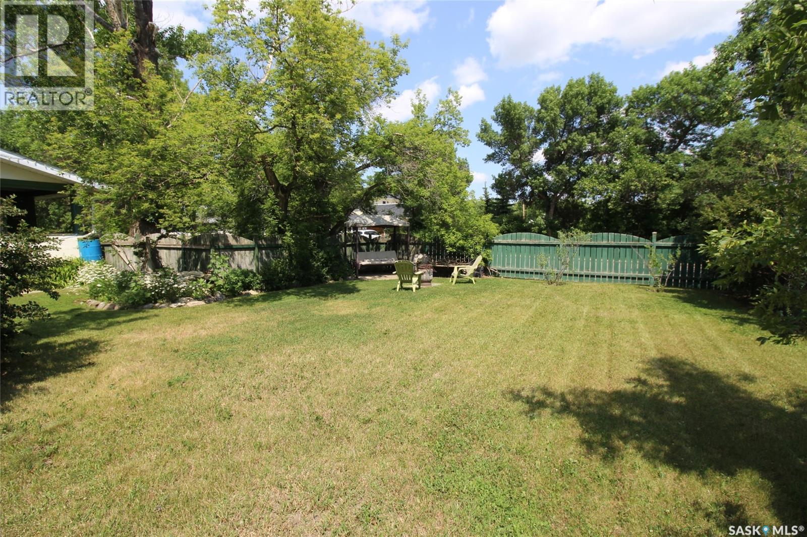 663 2nd Street E, Shaunavon, Saskatchewan  S0N 2M0 - Photo 39 - SK032035