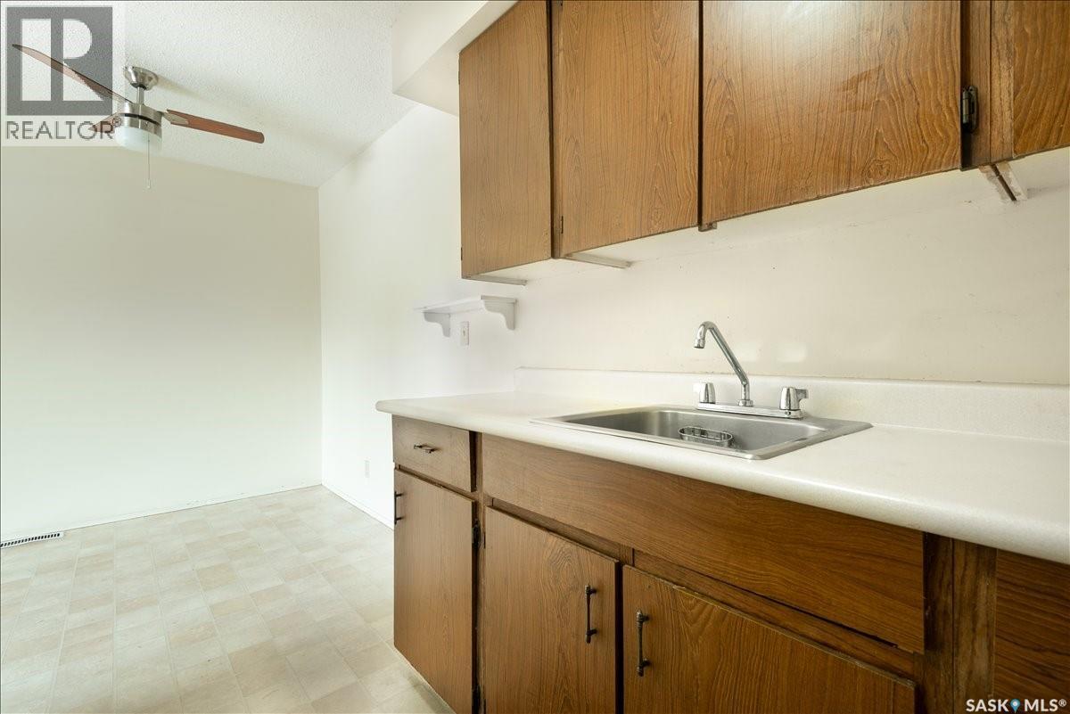 71 3904 Castle Road, Regina, Saskatchewan  S4S 6A4 - Photo 9 - SK031994