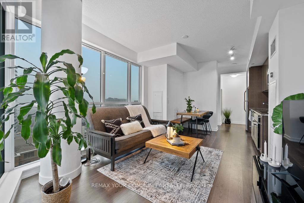 2215 - 98 Lillian Street, Toronto, Ontario  M4S 0A5 - Photo 9 - C12953836