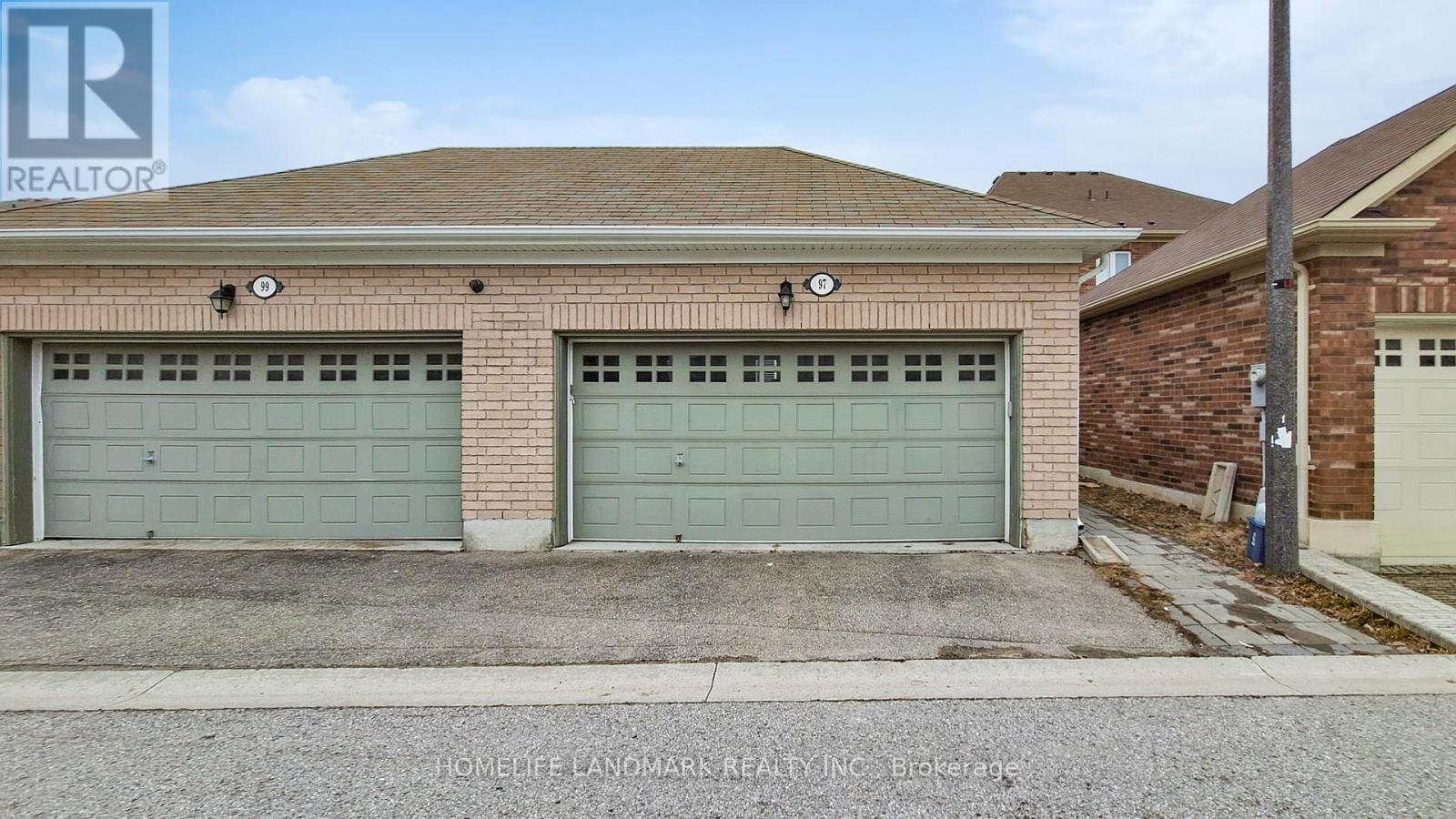 97 Cornwall Drive, Markham, Ontario  L6B 0Y8 - Photo 5 - N12951084