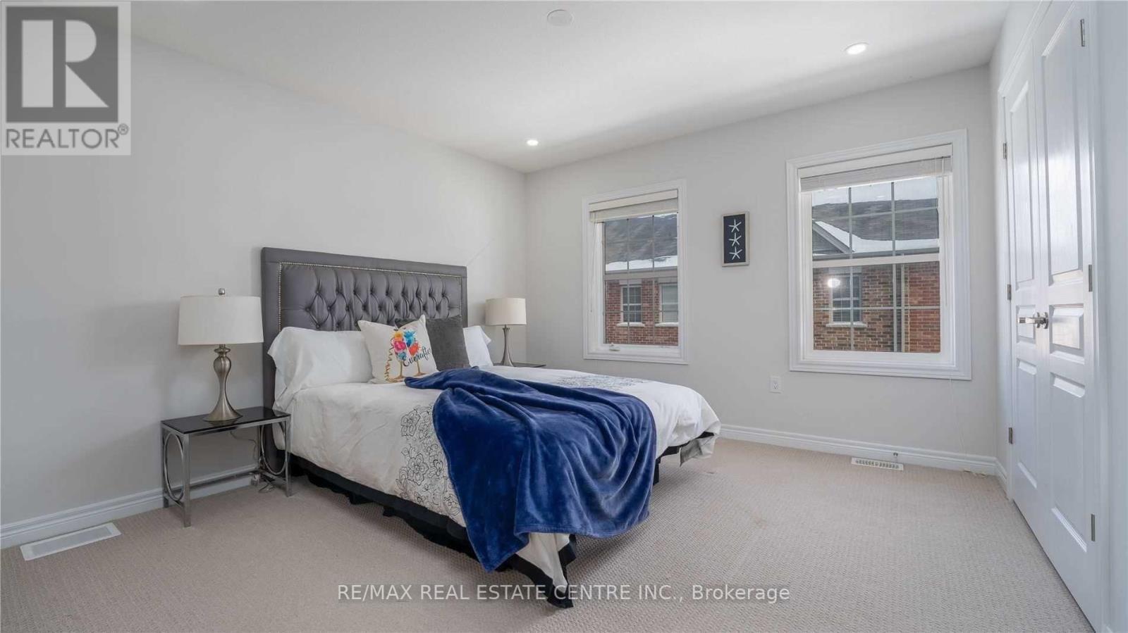 6 Oxfordshire Lane, Kitchener, Ontario  N2H 0B3 - Photo 11 - X12906790