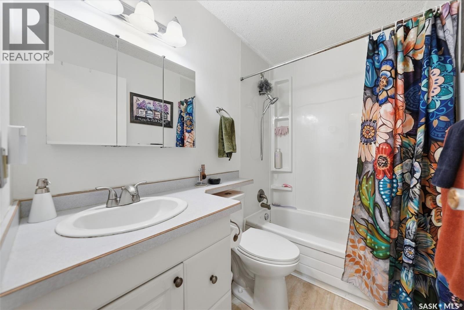 313 7th Avenue W, Watrous, Saskatchewan  S0K 4T0 - Photo 18 - SK031903