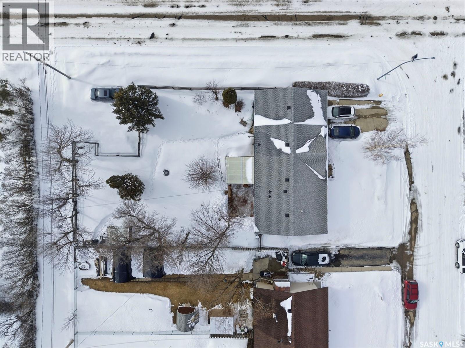 313 7th Avenue W, Watrous, Saskatchewan  S0K 4T0 - Photo 45 - SK031903