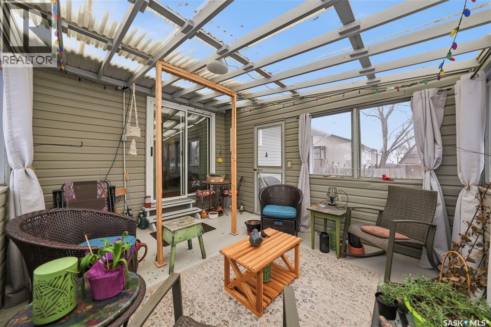 313 7th Avenue W, Watrous, Saskatchewan  S0K 4T0 - Photo 35 - SK031903