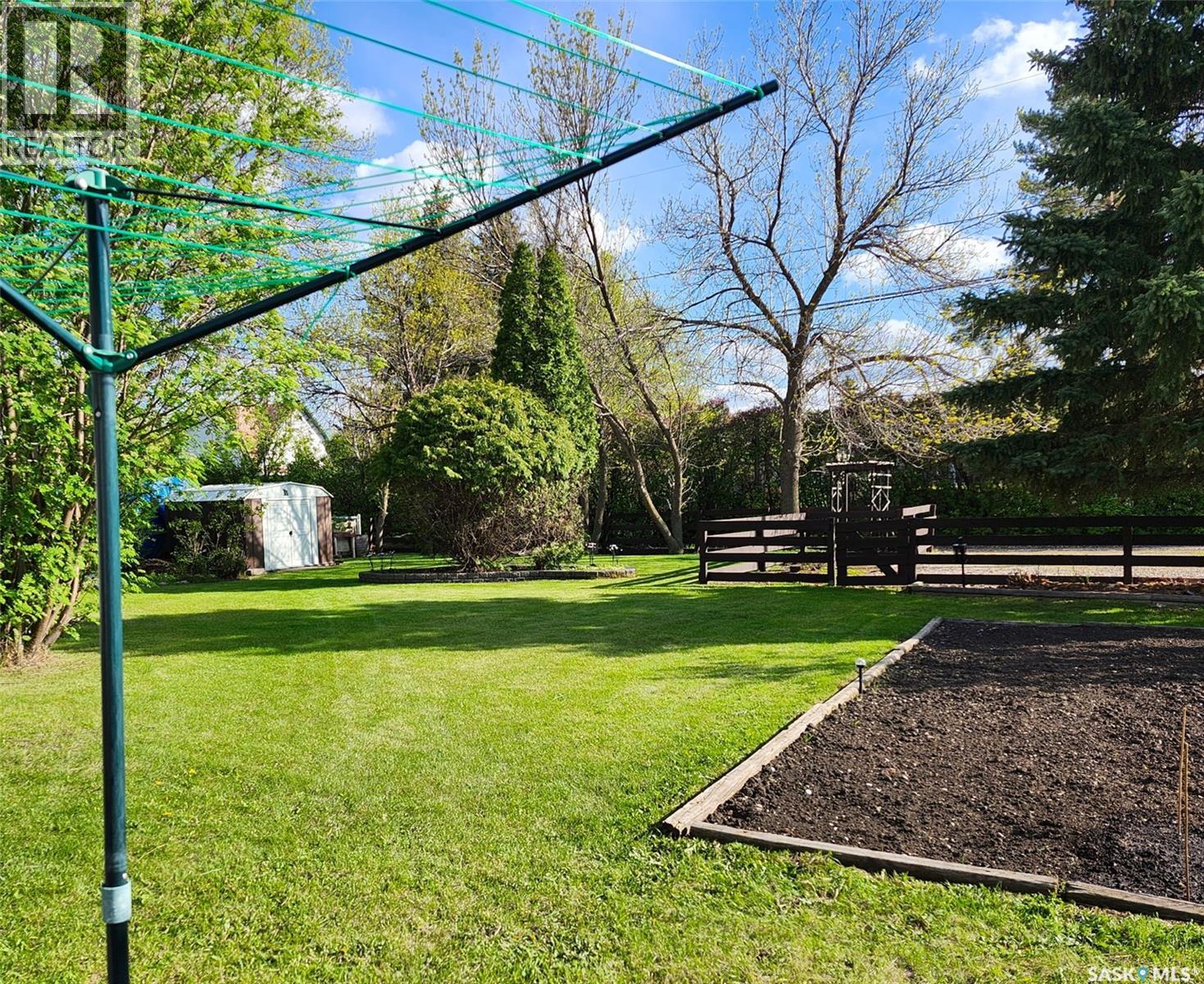 313 7th Avenue W, Watrous, Saskatchewan  S0K 4T0 - Photo 36 - SK031903