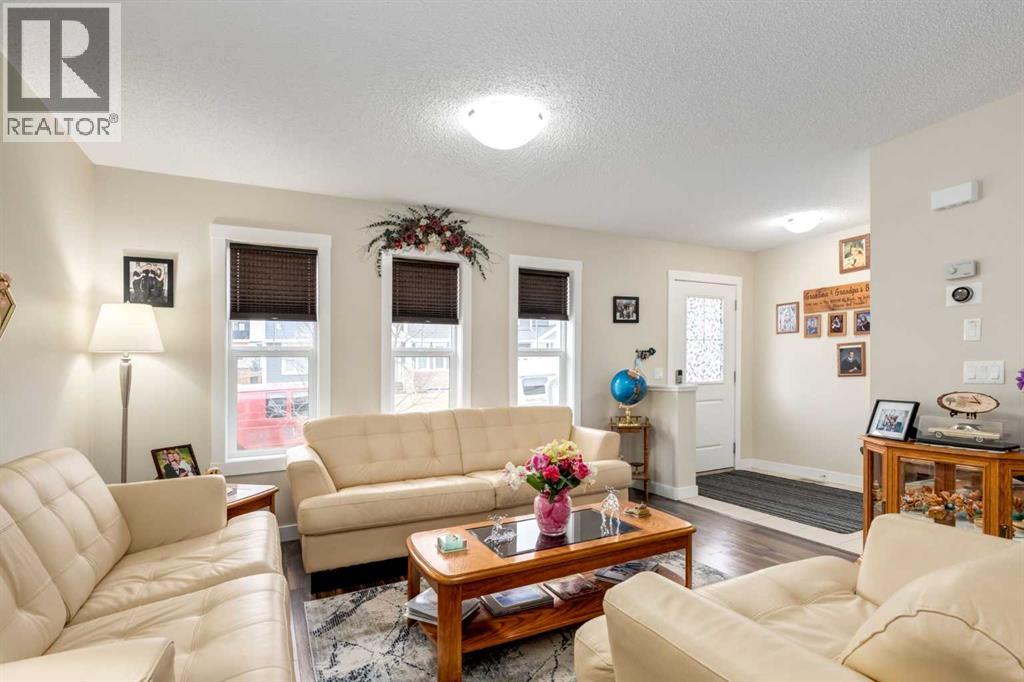 119 Baysprings Terrace Sw, Airdrie, Alberta  T4B 4A8 - Photo 5 - A2296564