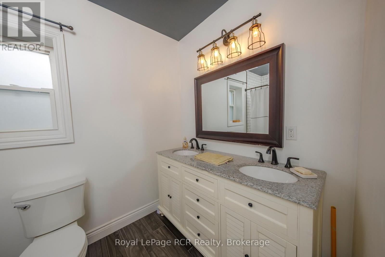 524 Rose Street, Huron-Kinloss, Ontario  N0G 2H0 - Photo 10 - X12955352