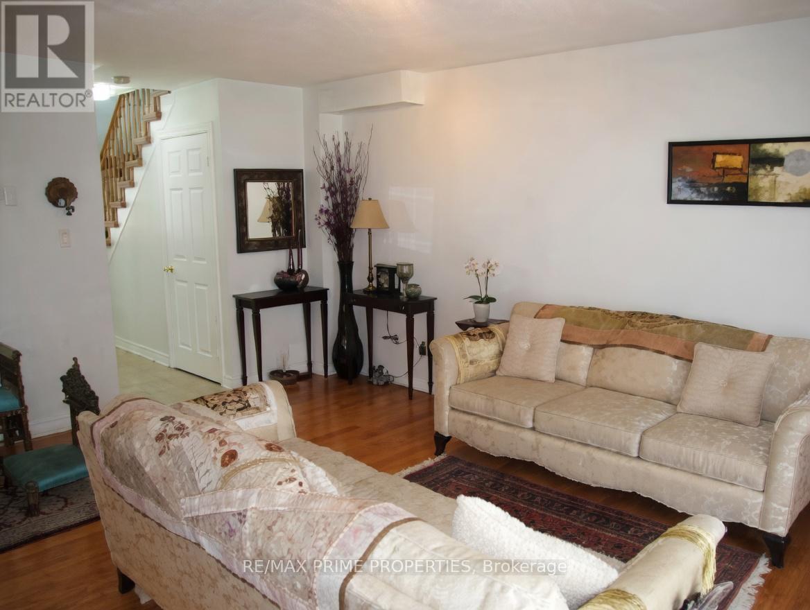 14 Forest Valley Road, Markham, Ontario  L6E 1T9 - Photo 4 - N12947592