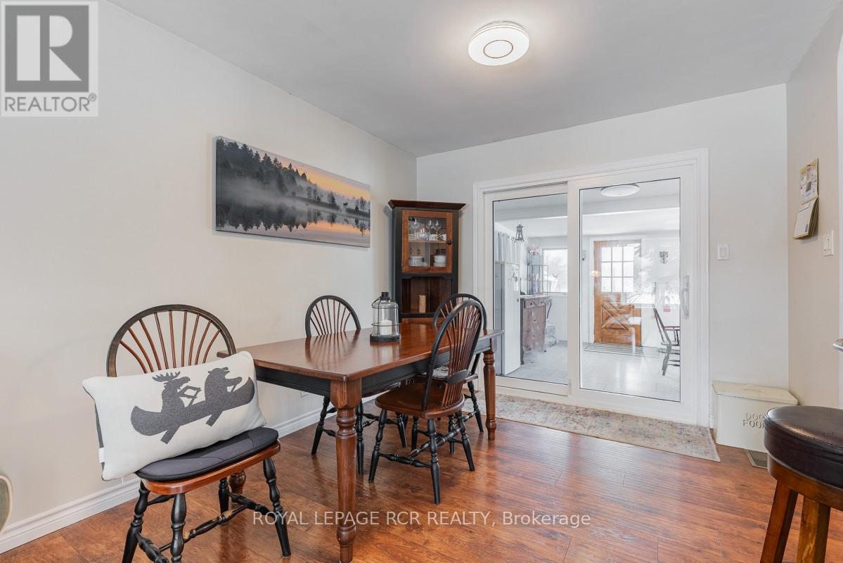 2872 Sunset Drive, Ramara, Ontario  L0K 1B0 - Photo 12 - S12858534