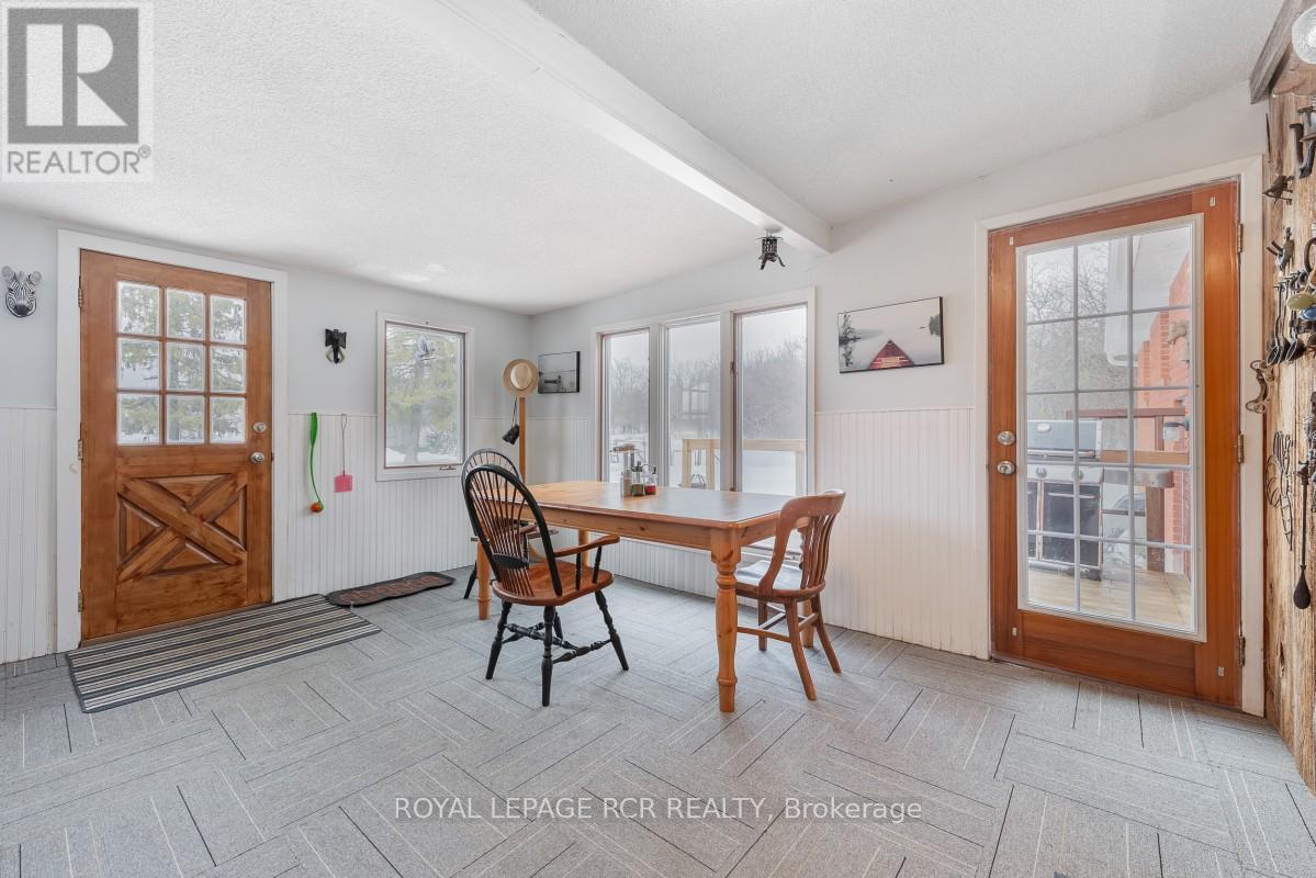 2872 Sunset Drive, Ramara, Ontario  L0K 1B0 - Photo 16 - S12858534