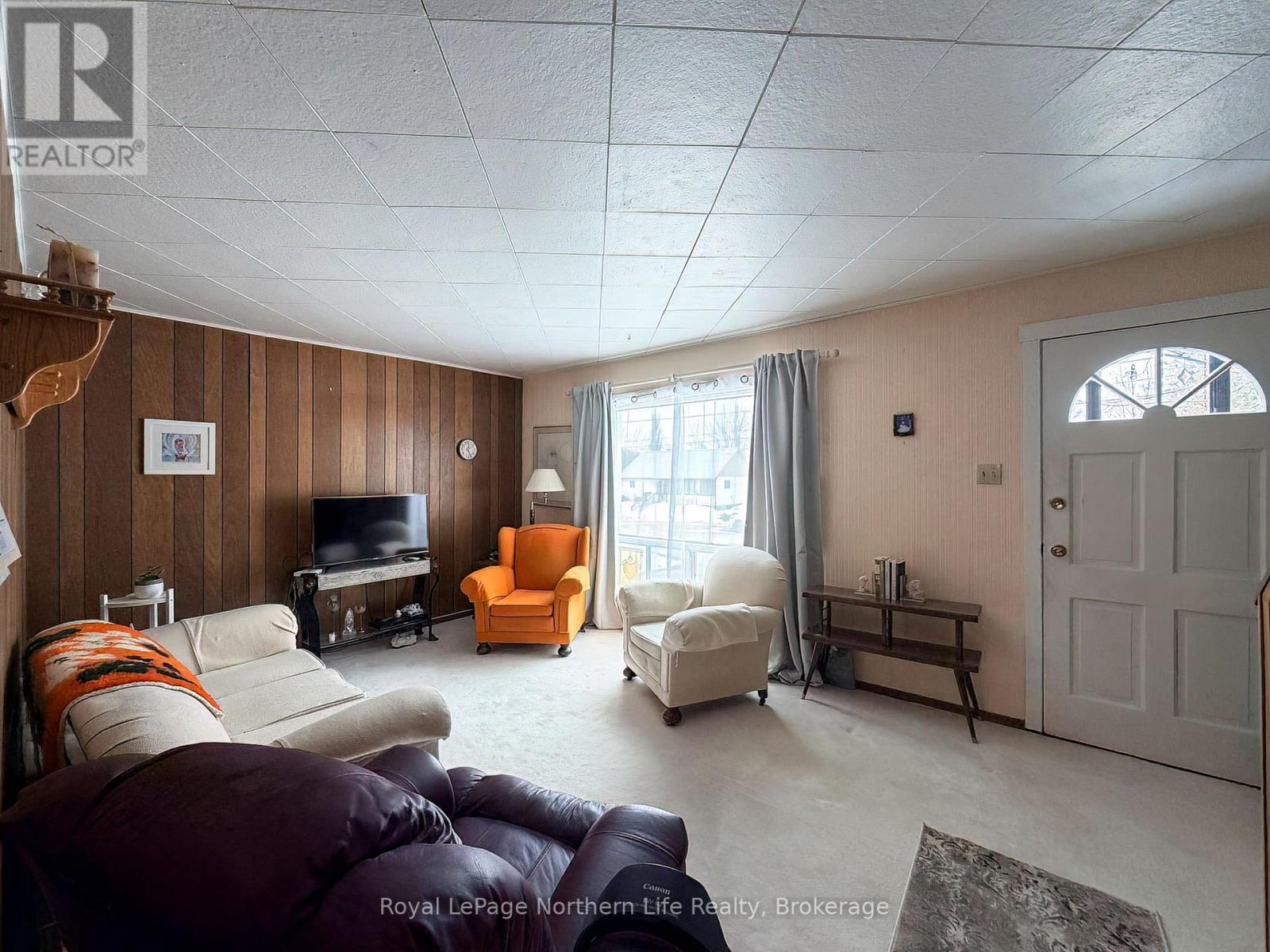 1403 Mckeown Avenue, North Bay, Ontario  P1B 7M7 - Photo 17 - X12952410