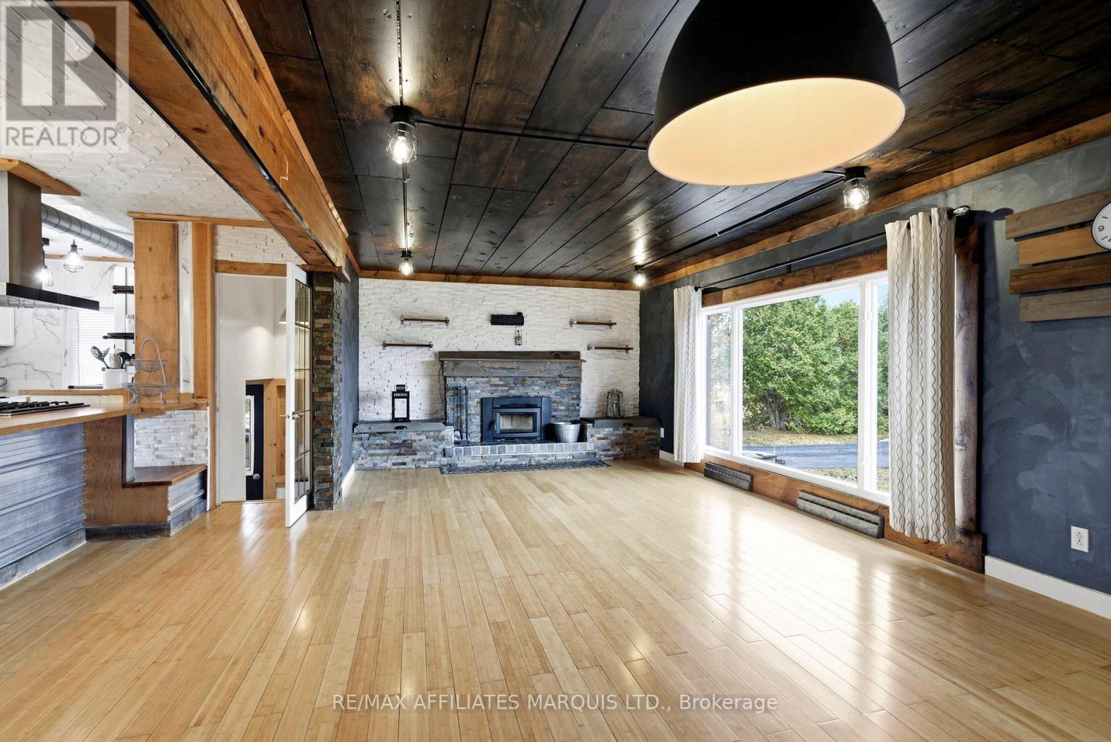 5083 Aultsville Road, South Stormont, Ontario  K0C 1M0 - Photo 7 - X12955528