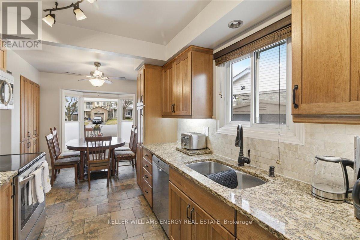 751 Bennett Crescent, Oshawa, Ontario L1K 1T6 - Photo 11 - E12955552