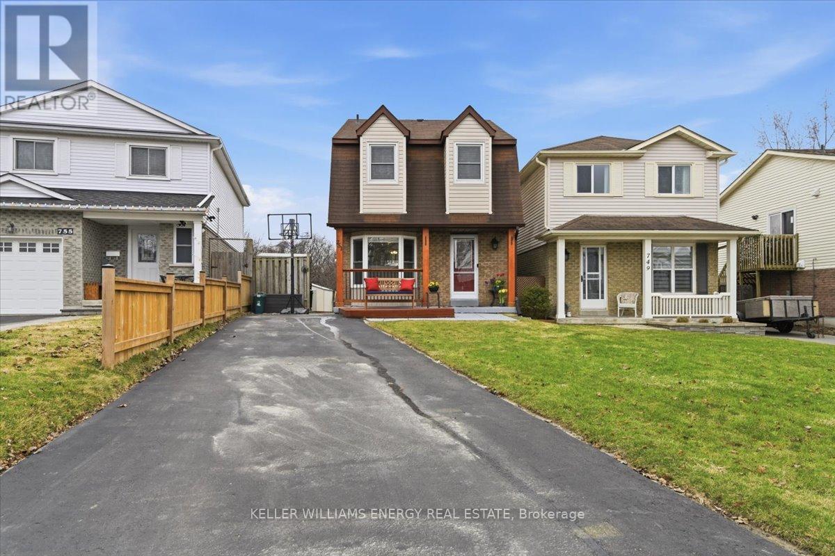 751 Bennett Crescent, Oshawa, Ontario L1K 1T6 - Photo 3 - E12955552