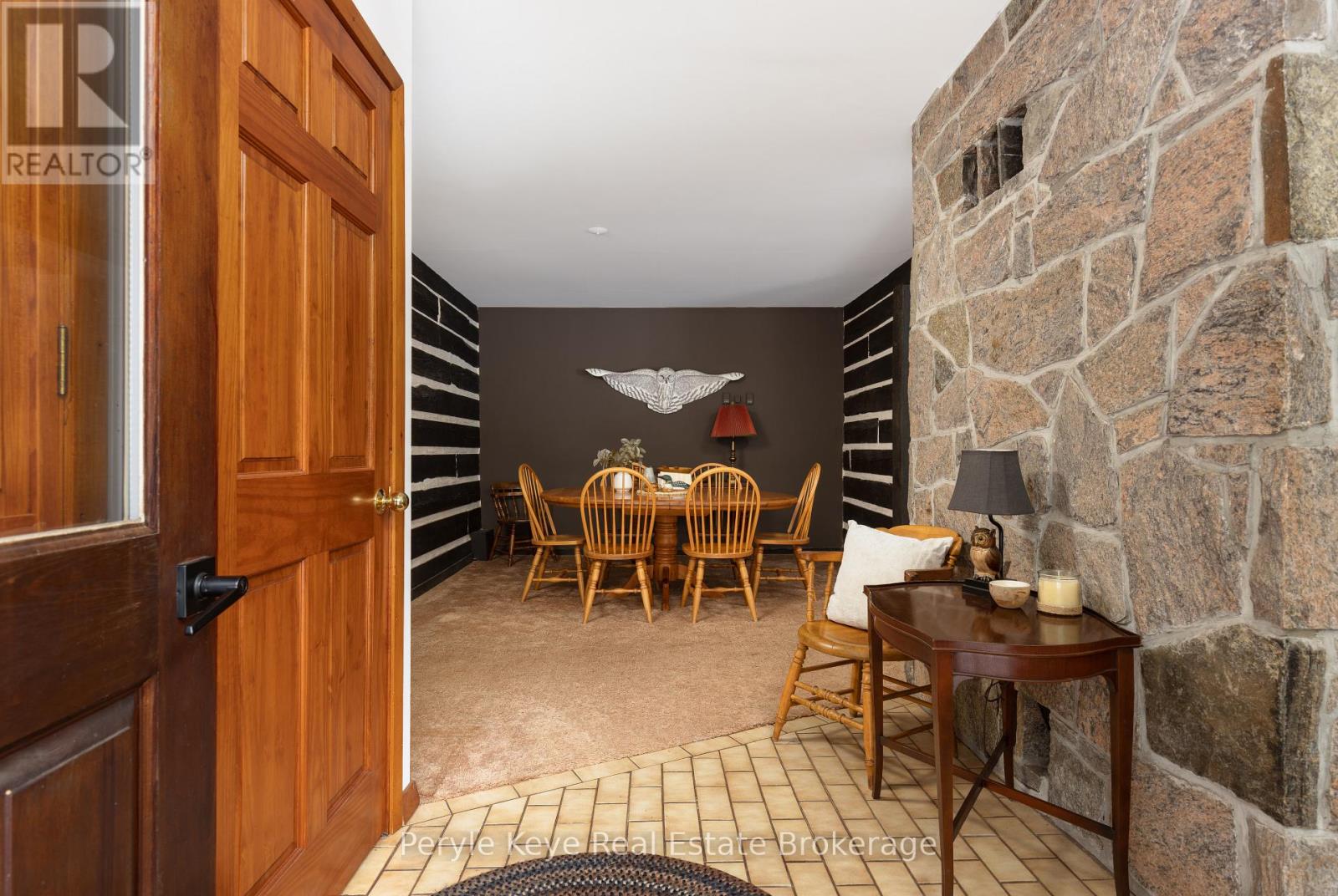 2391 Limberlost Road, Lake Of Bays (Finlayson), Ontario  P1H 2J6 - Photo 14 - X12955512